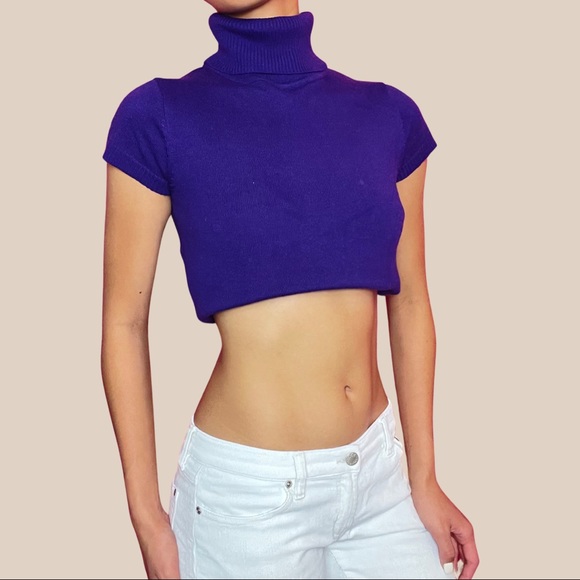 💜 Violet turtleneck short sleeve blouse 💜 - Picture 2 of 4